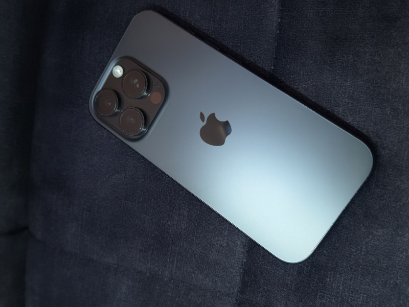 Мобильный телефон Apple iPhone 16 Pro