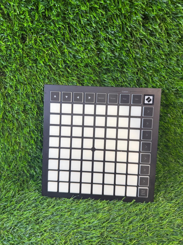 MIDI-контроллер  Novation  Launchpad Mini Mk3