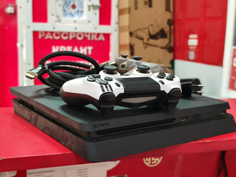 Игровая приставка Sony Playstation 4 slim