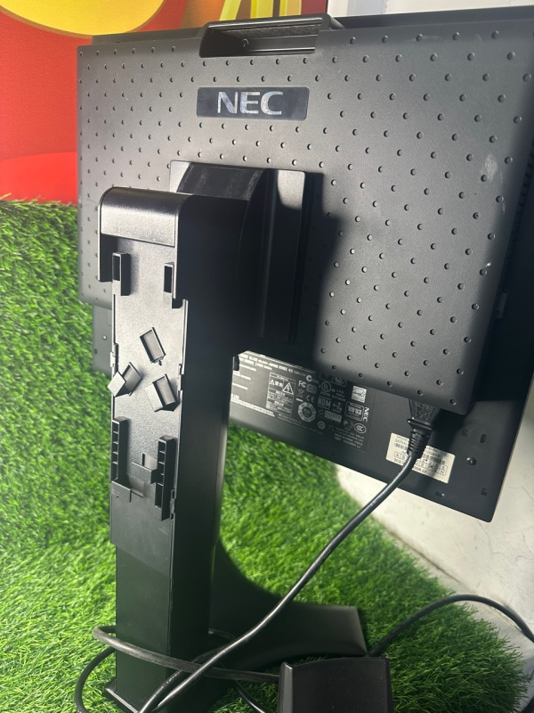 Монитор Nec MultiSync LCD2090UXi