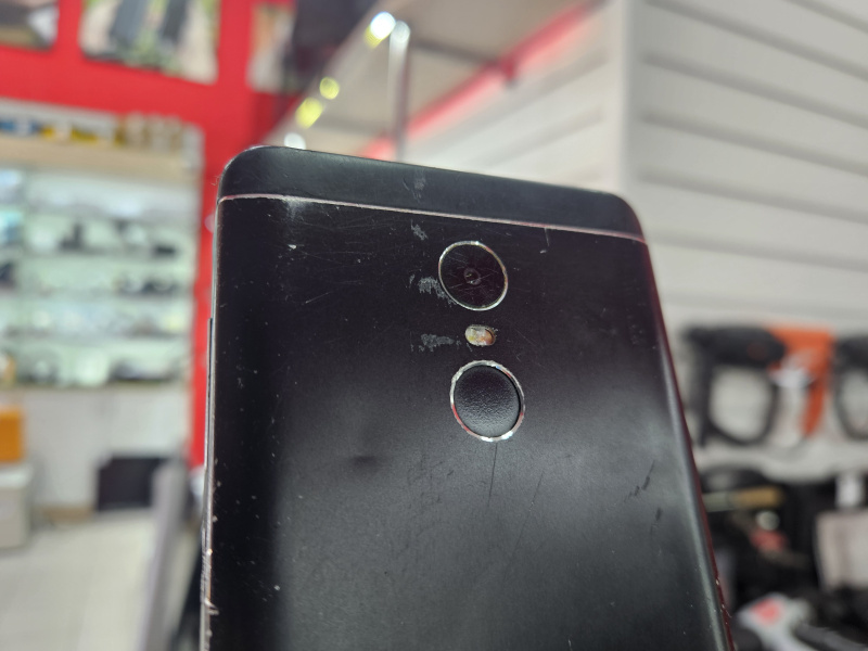 Мобильный телефон Xiaomi Redmi Note 4