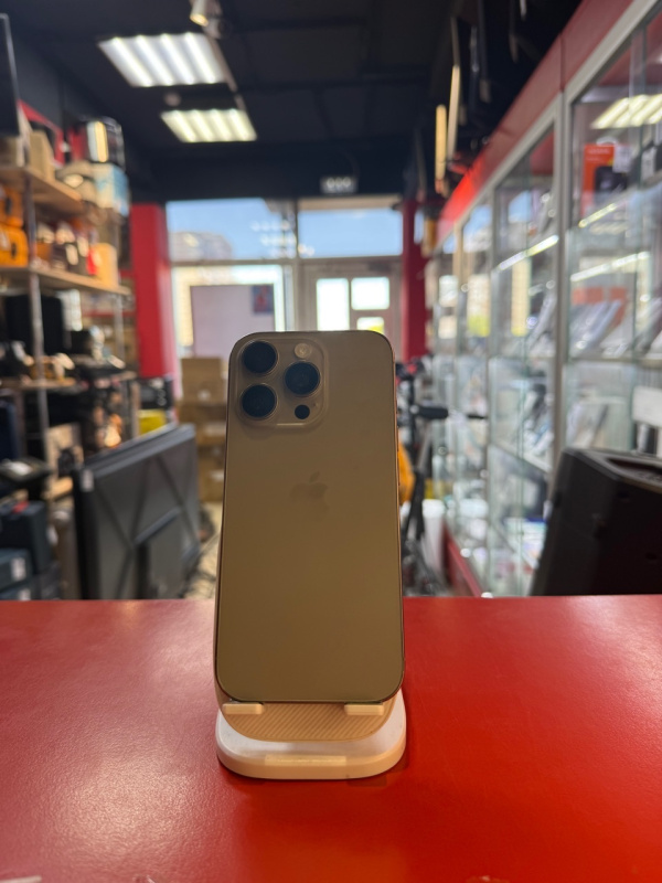 Мобильный телефон Apple iPhone 16 Pro
